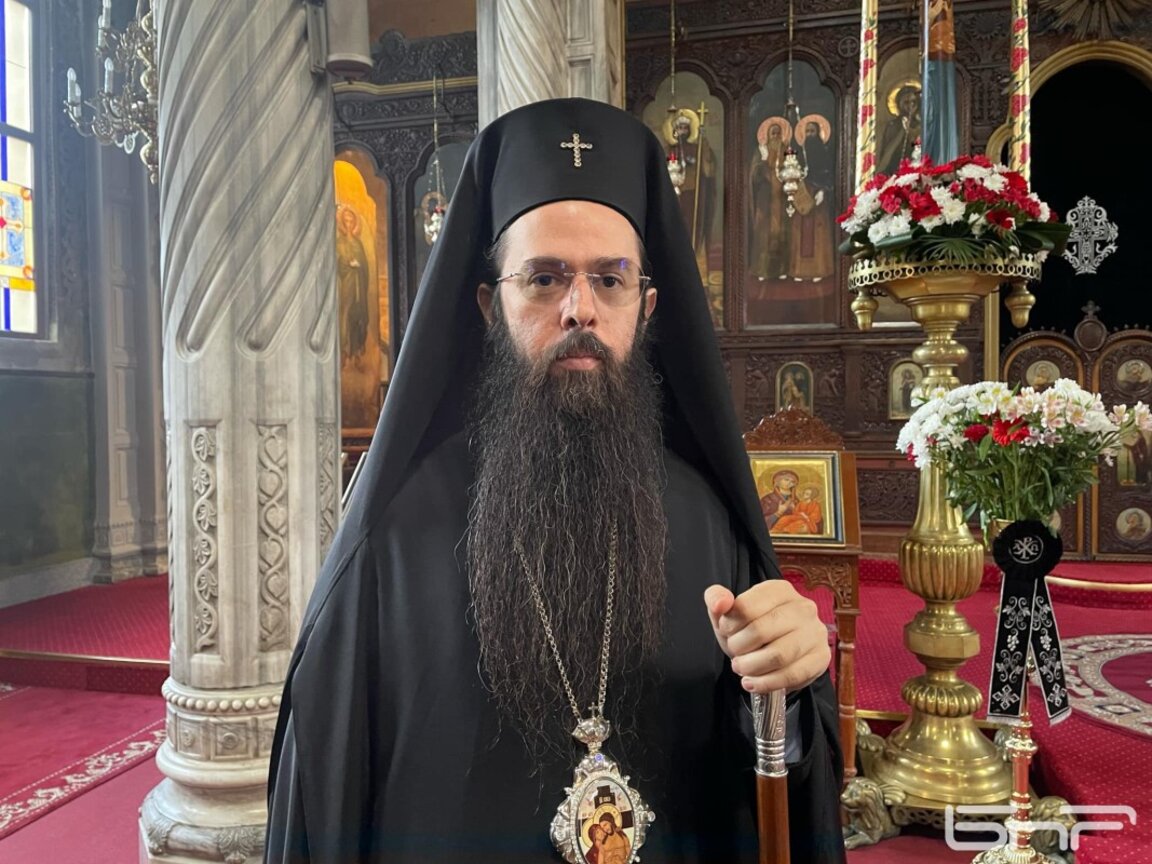 Митрополит Арсений за зарята на Великден: Ще внесе по-голяма радост