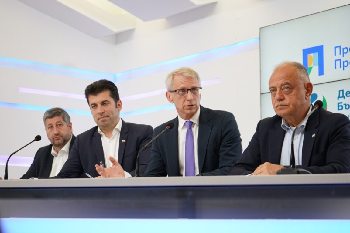 Христо Иванов, Кирил Петков, Николай Денков, Атанас Атанасов - 2 май 2023 г.