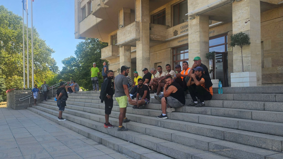 По-високи заплати и нова техника след протеста в БКС Шумен