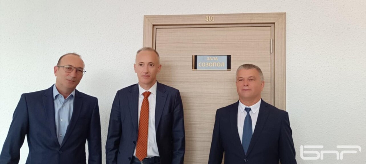 Забраната за ползване на мобилни телефони в училище ще влезе от тази учебна година