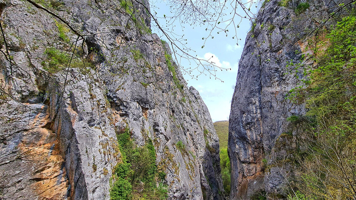 Предимно слънчево време