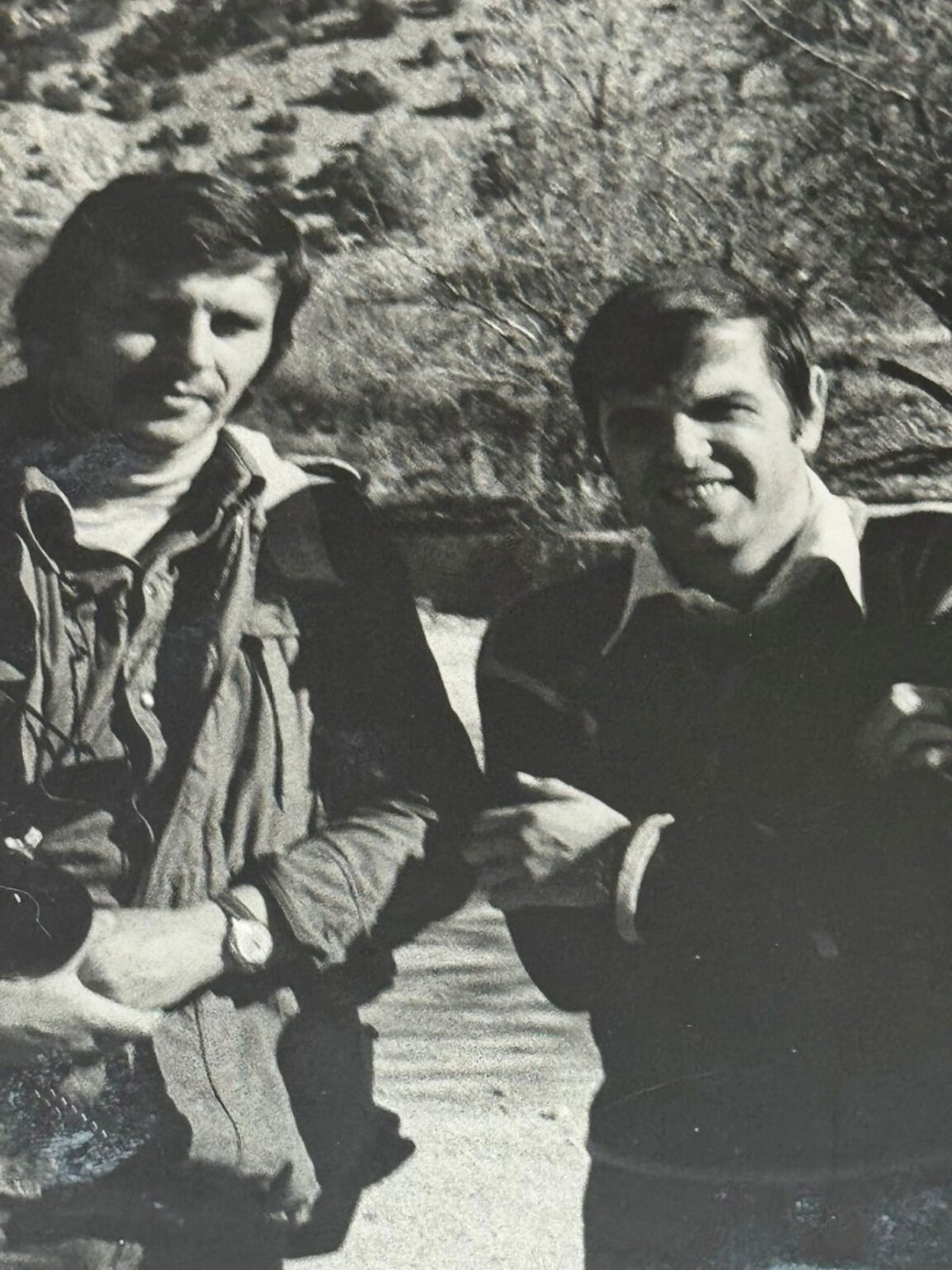 Операторът Никола Тодоров - Коко (вляво) и журналистът Тома Томов