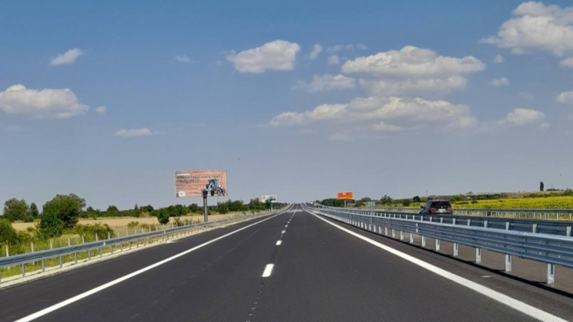Прокуратурата възложи на ДАНС 84 проверки на договори за укрепване на пътища