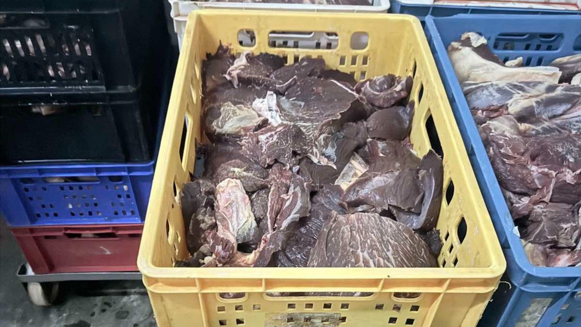 БАБХ спря продажба на 500 кг свинско месо с изтекъл срок в Хасково