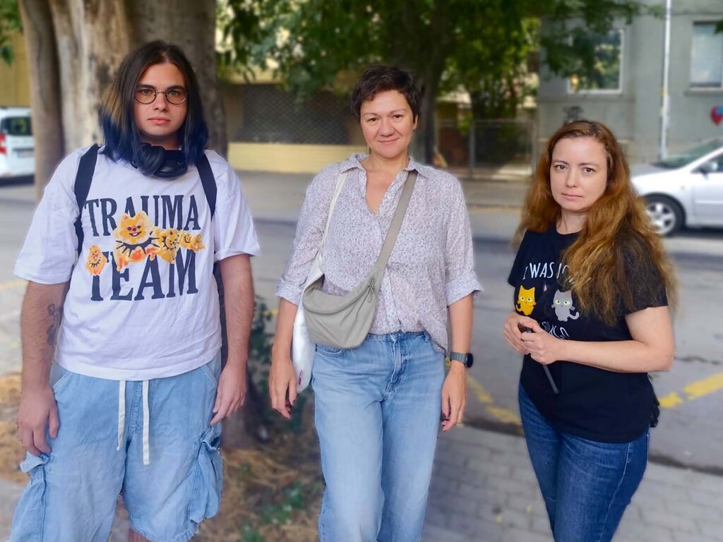 По ваш сигнал: Системно изхвърлят котенца в кашон на централна улица във Варна