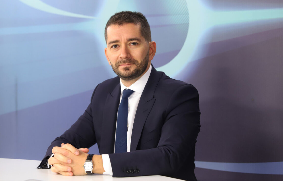 Слави Василев: Президентът е на ход