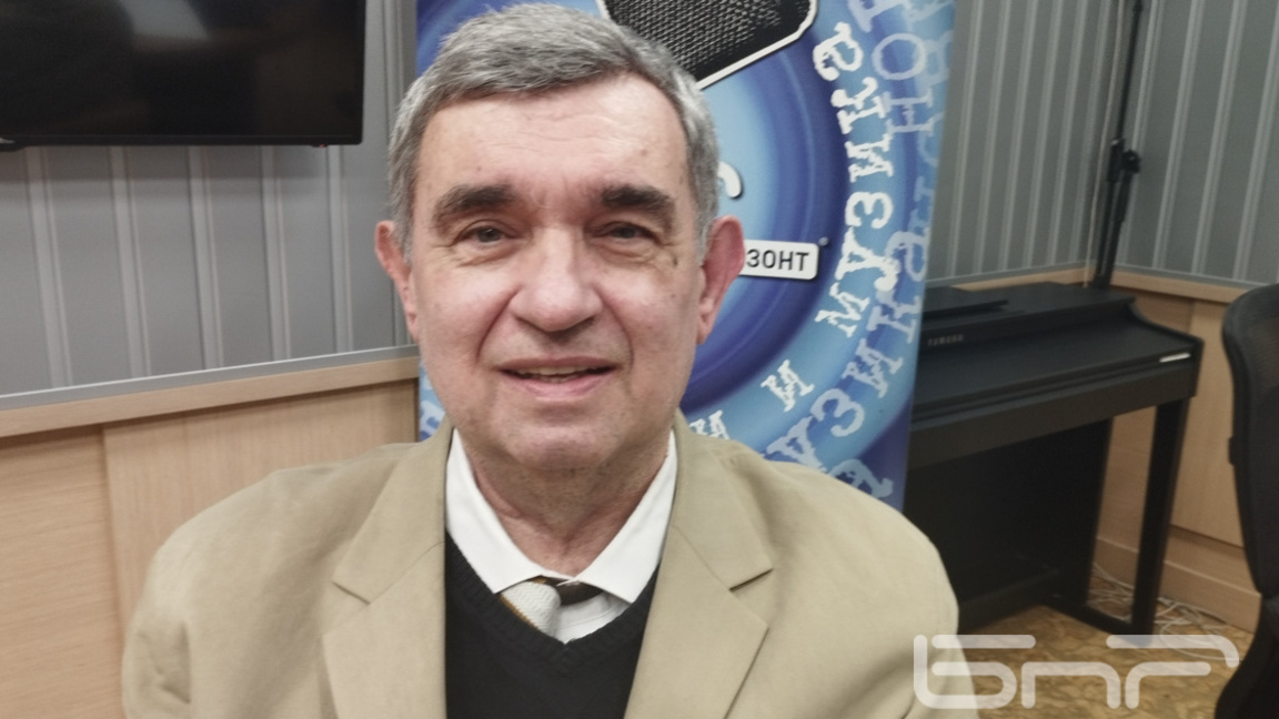 Експерт препоръча КЗК да направи секторен анализ и на веригата зърно-хляб