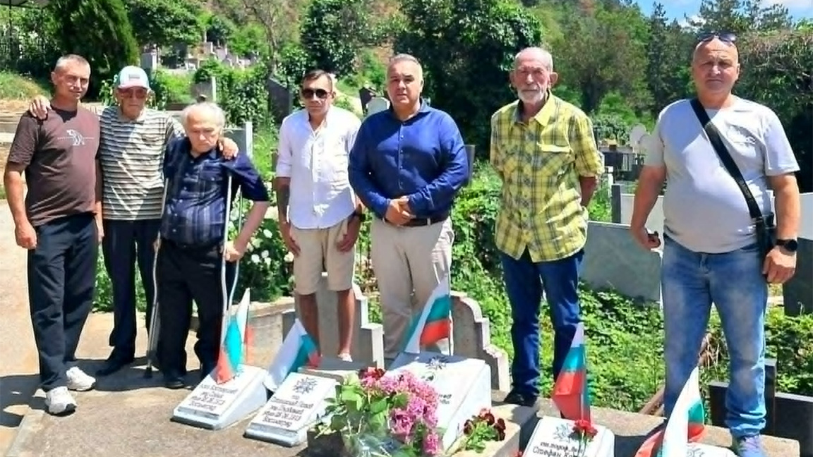 В Босилеград почетоха паметта на разстреляни български офицери