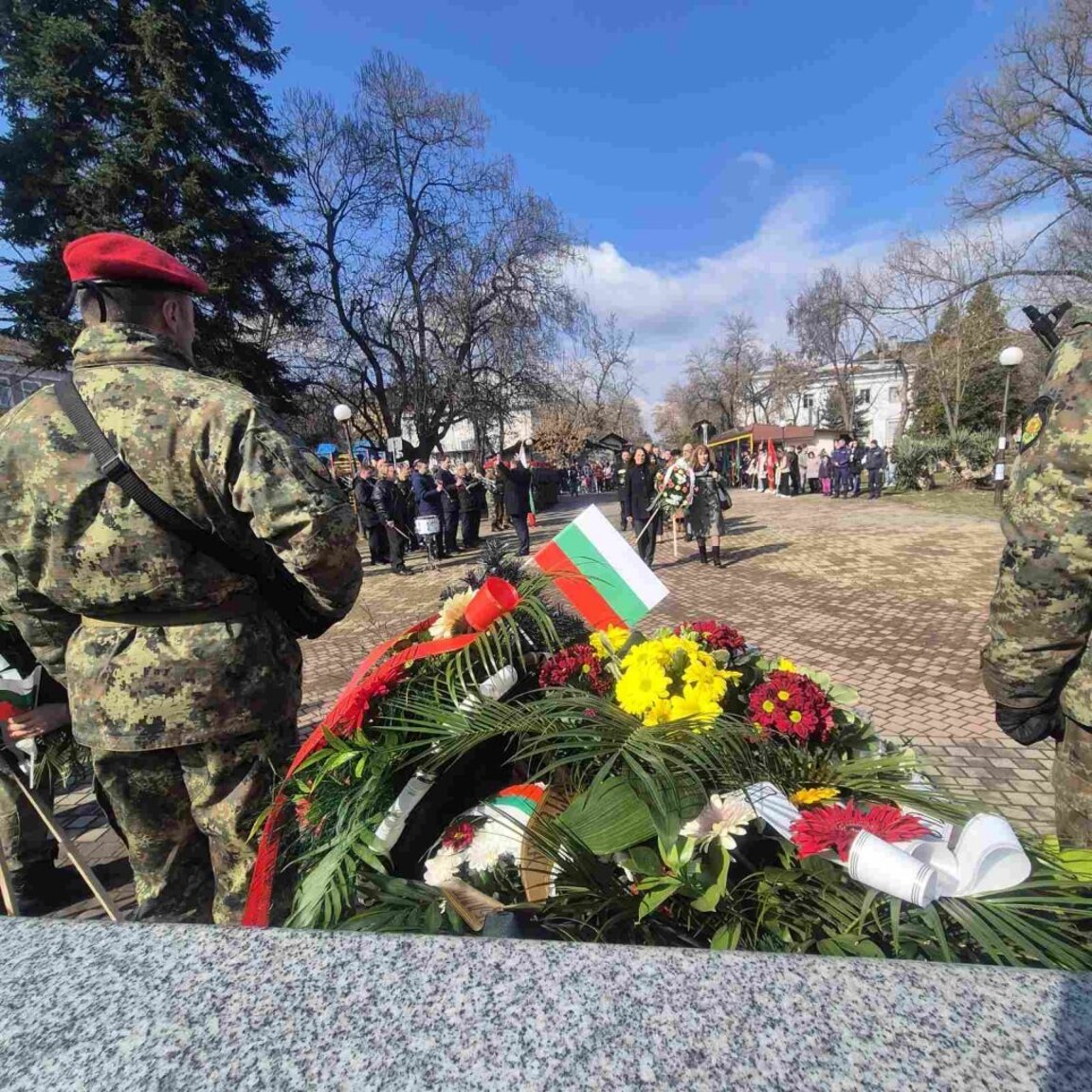 Стотици граждани се включиха в честванията на Националния празник в Димитровград