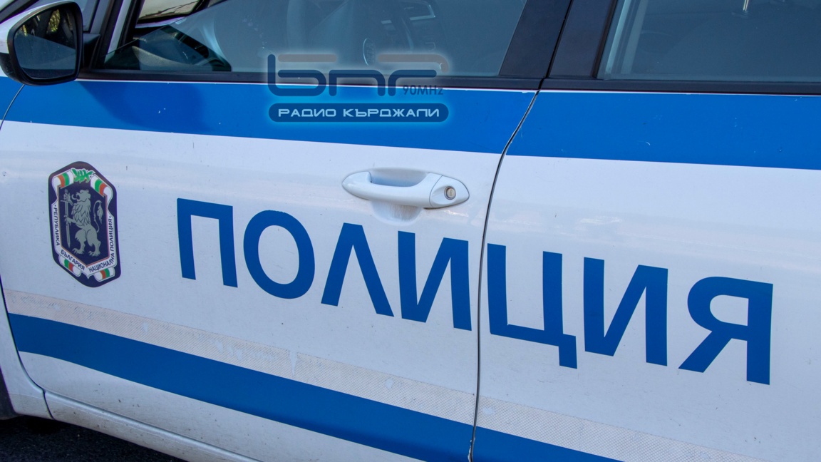 46-годишна се блъсна с управляваното от нея Пежо челно в автобус
