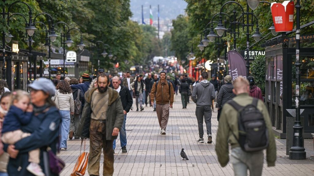 Колко далеч е България, когато избираш нейния президент?
