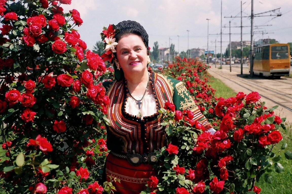 Nadka Karadjova bundan 88 yıl önce bugün doğdu