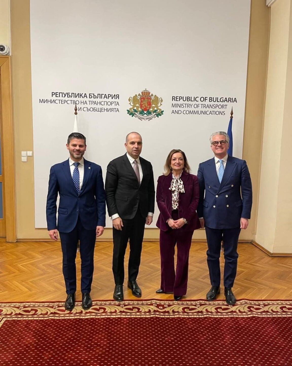 Italy’s ambassador to Bulgaria Giuseppina Zarra met with Minister of Transport Grozdan Karadjov