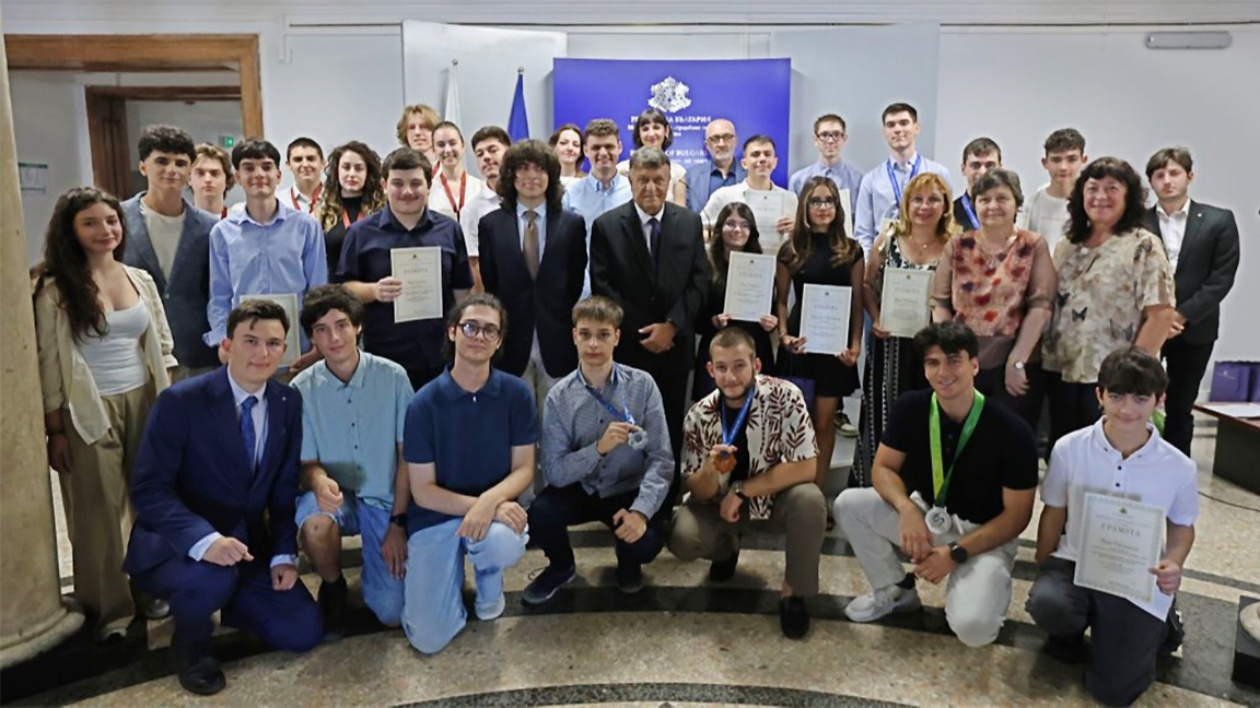 Bulgarian students win 68 medals at international science Olympiads this year