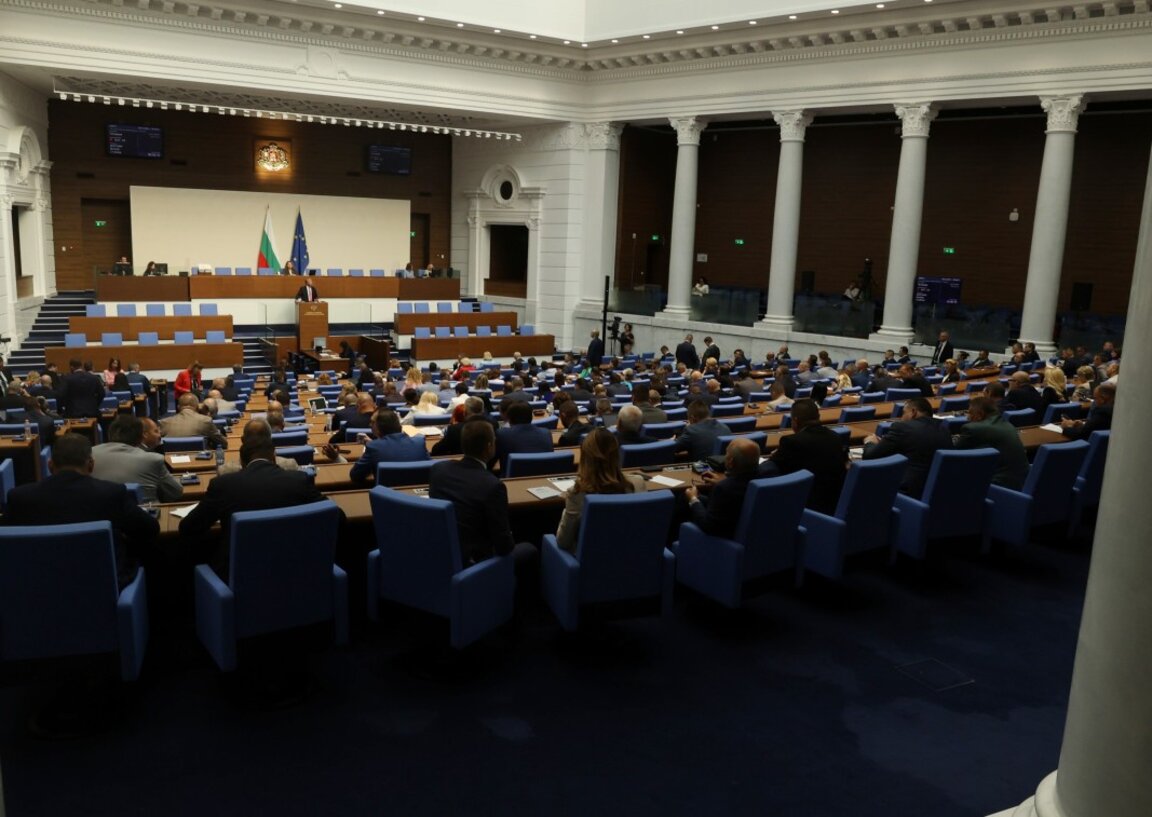 En primera lectura: el Parlamento reduce las tasas para los estudiantes universitarios