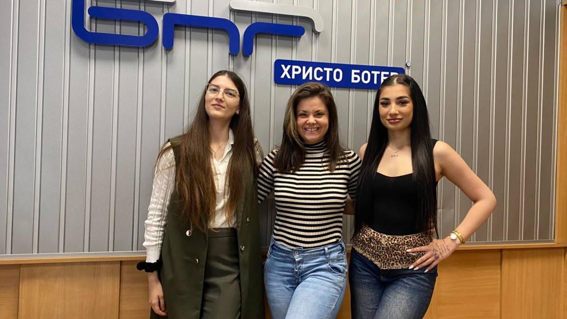 Владислава Григорова, Теодора Церовска и Аделина Макавеева (отляво надясно)