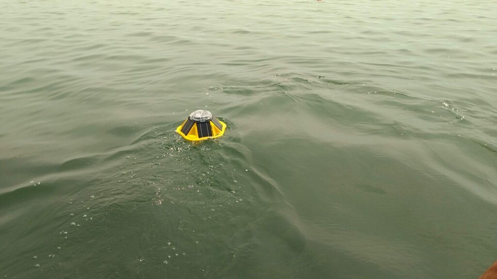 Буйове измерват вълнението на морето и температурата на водата на шест места по Черноморието ни