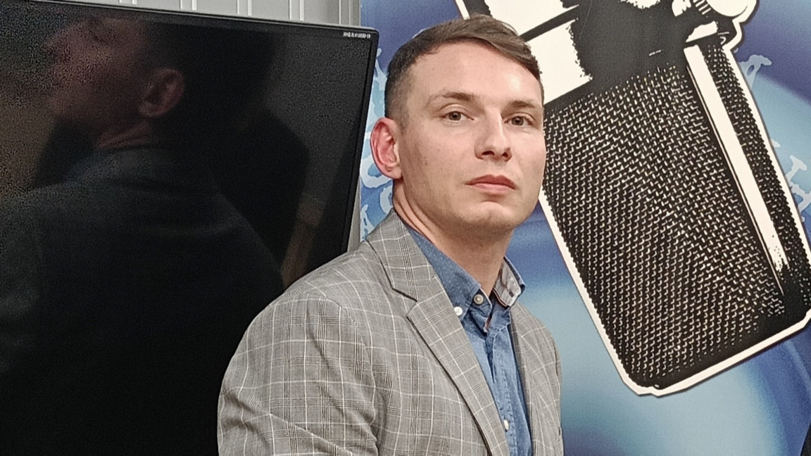 Адриан Николов