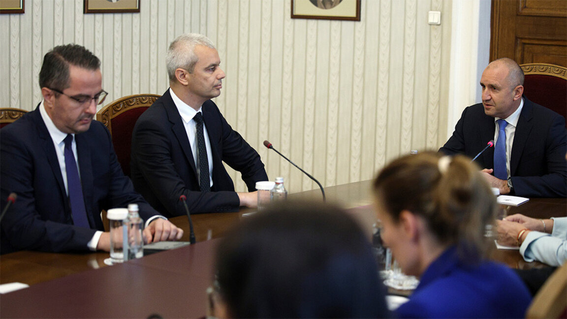 Președintele organizează a doua rundă de consultări privind formarea cabinetului