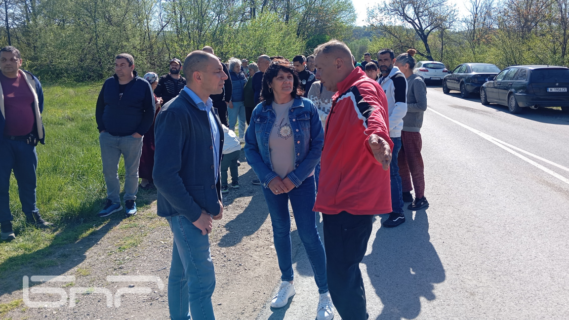 Жители на берковско село блокираха пътя за "Петрохан"