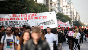 Масови протести на студенти и учители срещу високата цена на живот в Гърция