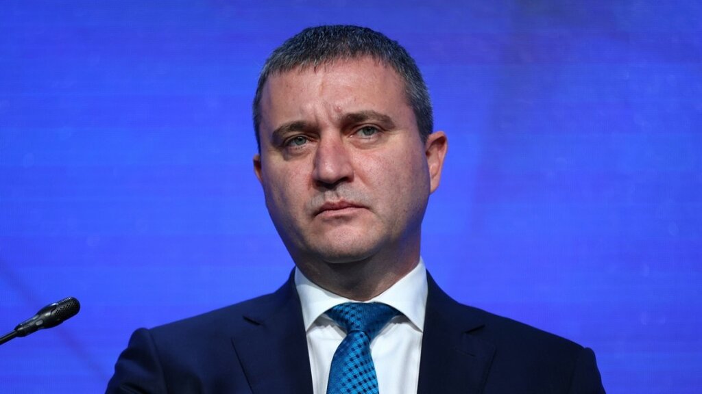 Горанов за еврото: Хората да не бързат за спестяванията си, БНБ ще извършва обмен до безкрай