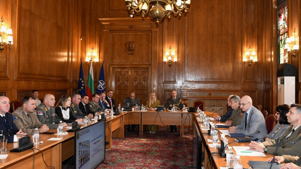 A Serbian military delegation is visiting Sofia