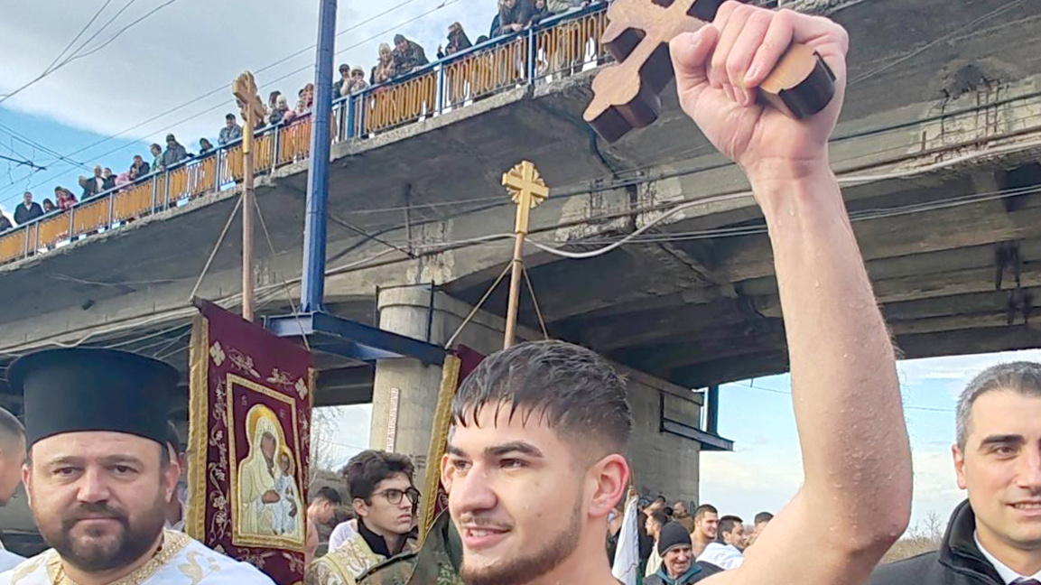 В Пазарджик кръстът беше спасен от курсанта Александър Тодоров