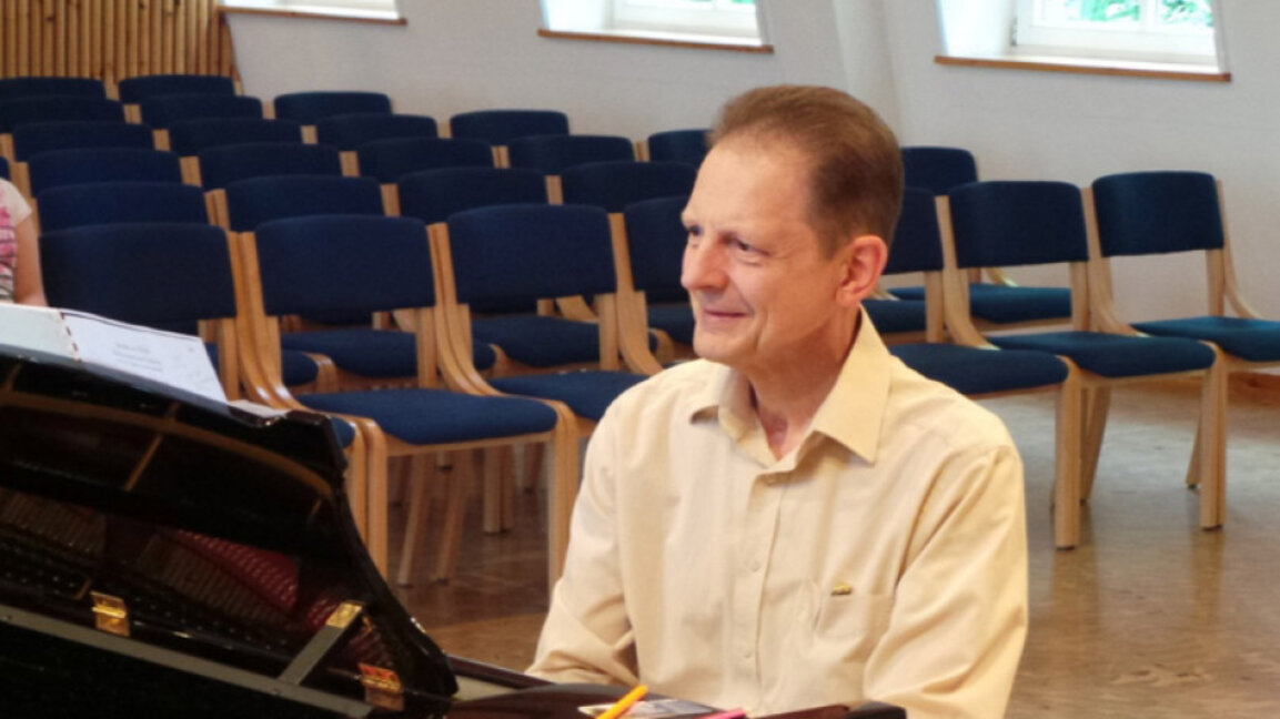 Професор Томислав Байнов