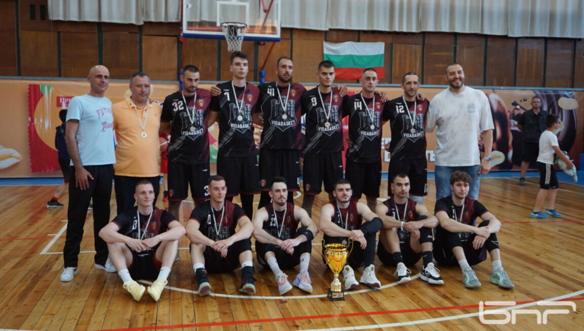 "Видабаскет" заслужи купата за второ място в ББЛ (СНИМКИ)