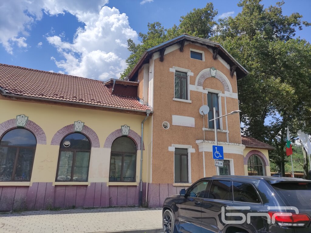Габровска електричка - жп линията Габрово - Царева ливада