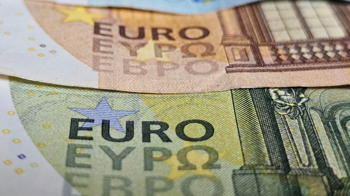 МФ очаква дефицитът в хазната през март да достигне 1,5 млрд. евро