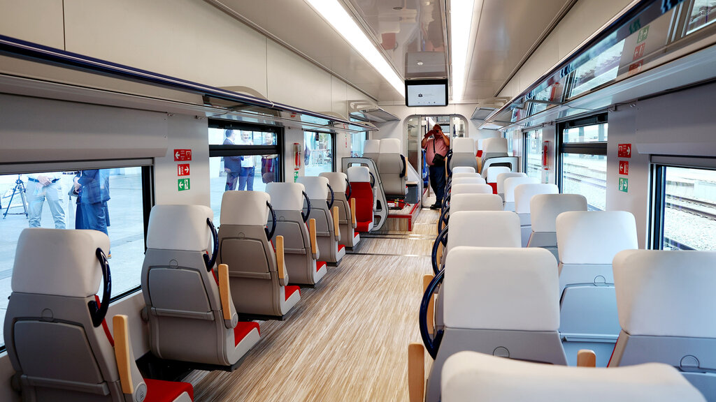 First two Alstom trains expected to enter service in September