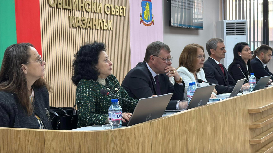 Отложиха новото изчисляване на такса "битови отпадъци" в Казанлък