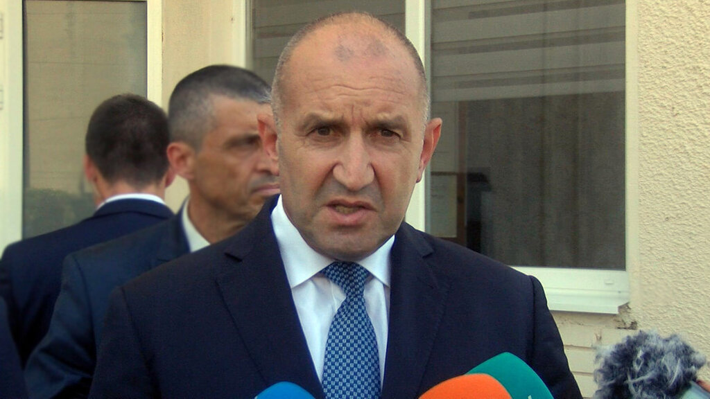 Румен Радев: Кабинетът подготвя пладнешки грабеж с продажбата на имоти