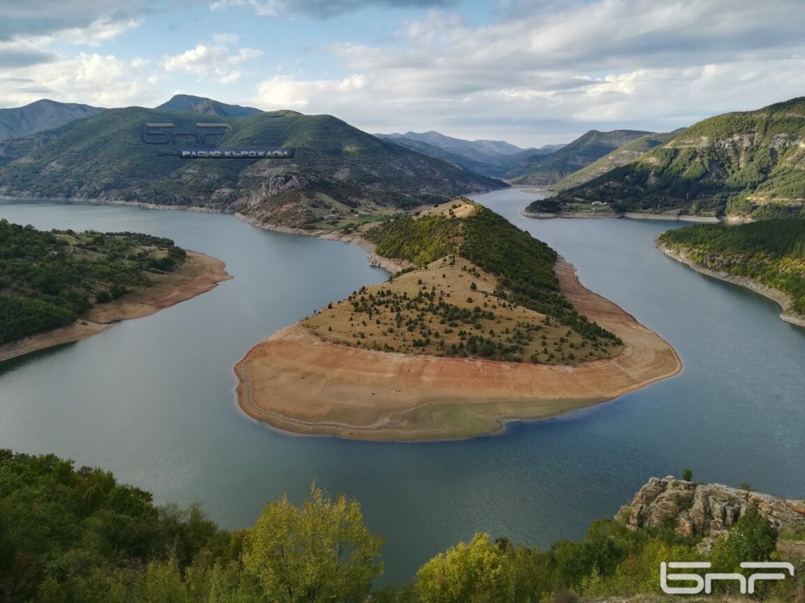 Los meandros del río Arda cerca de la aldea de Suhovo
