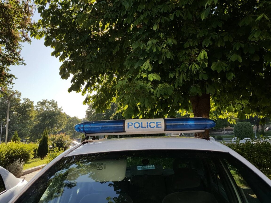 Син сипе закани срещу майка си