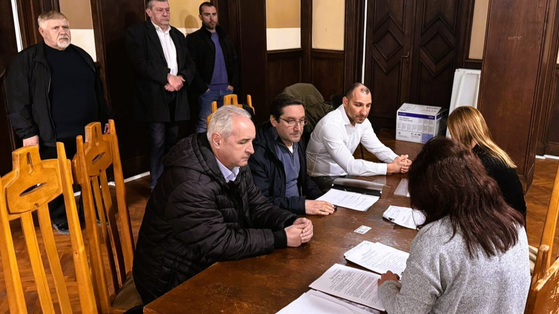 КП „Синя България“ регистрира листата си за парламентарните избори в Бургас