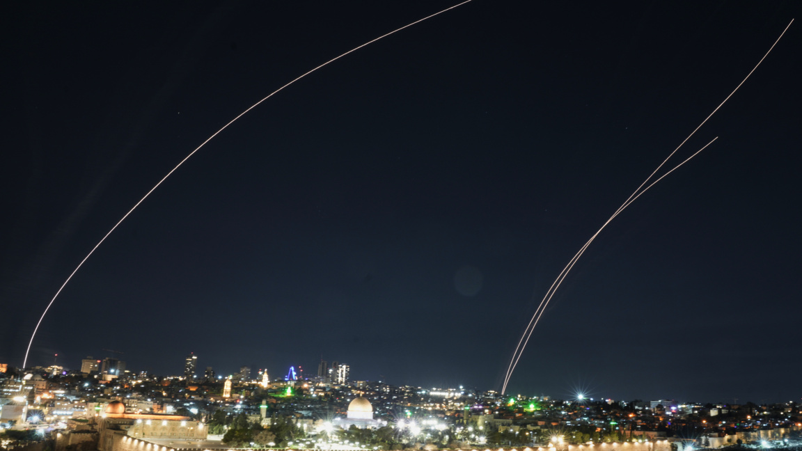 Прехващане на ракети, изстреляни от Иран към Израел, над Йерусалим, 1 март 2026 г.