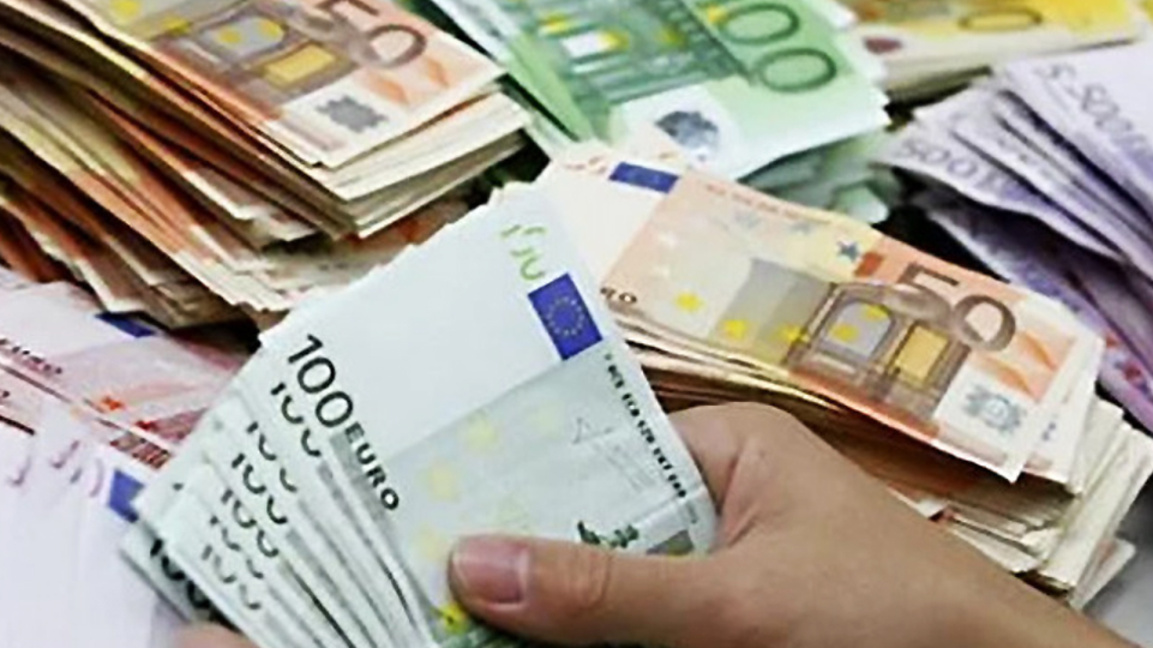Парите изпратени от българите в чужбина достигат 1,3% от БВП емигранти пари изпращане
