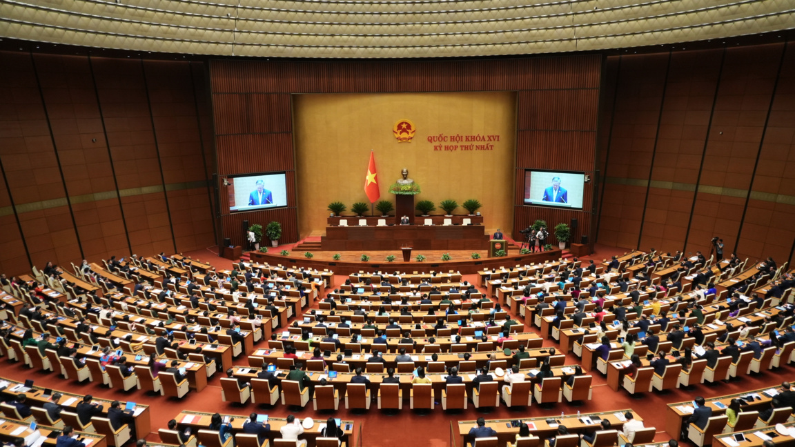 То Лам на откриването на заседание на виетнамския парламент