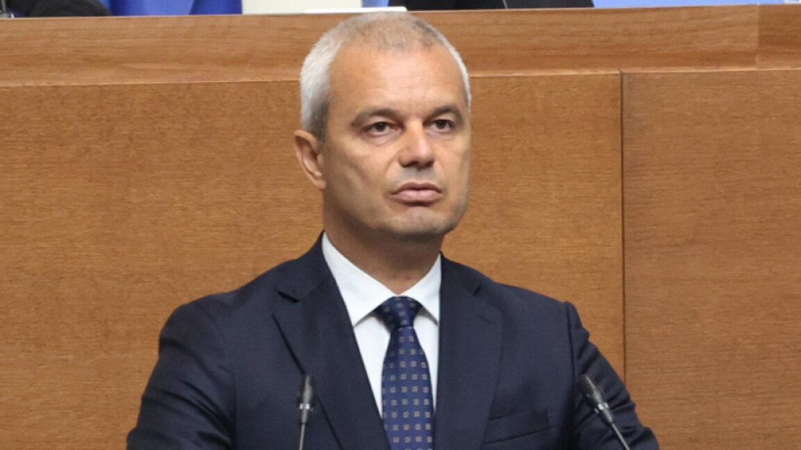Делегация на "Възраждане" заминава за Русия за преговори за бъдещето на рафинерията в Бургас